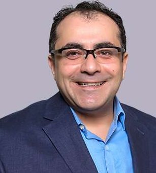 Portrait of Vahid Razavi